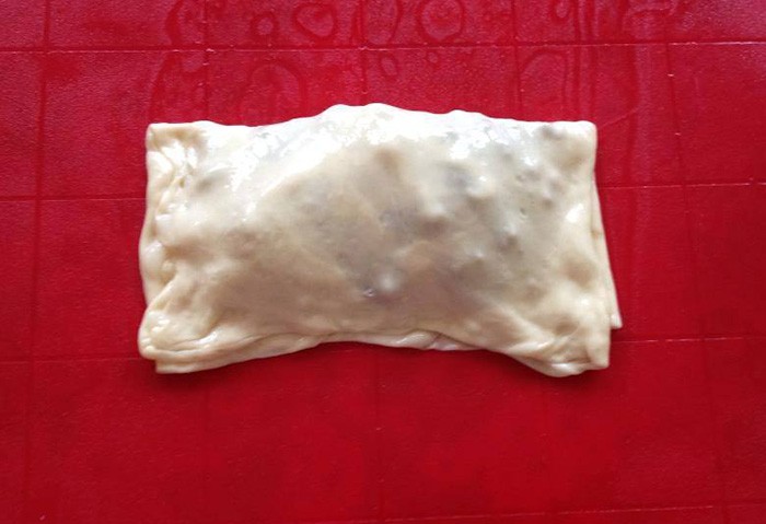 لحم بعجين بيروتي