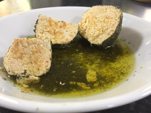 الشنكليش مع زيت الزيتون للإفطار الصباحي