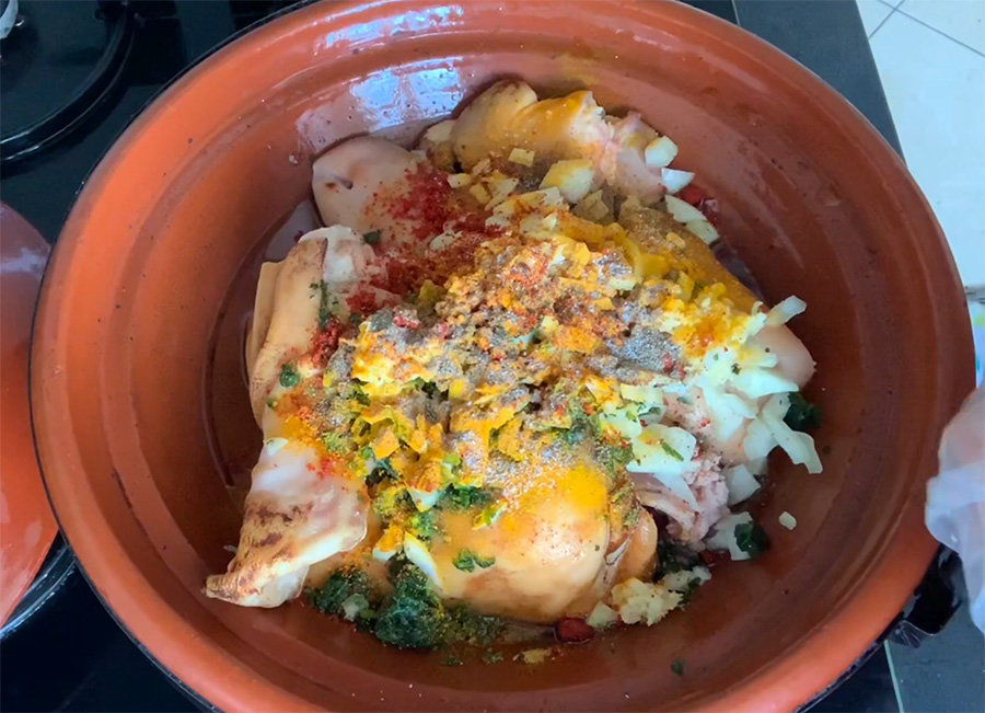 تتبيلة وبهارات البوزلوف أو رأس الغنم