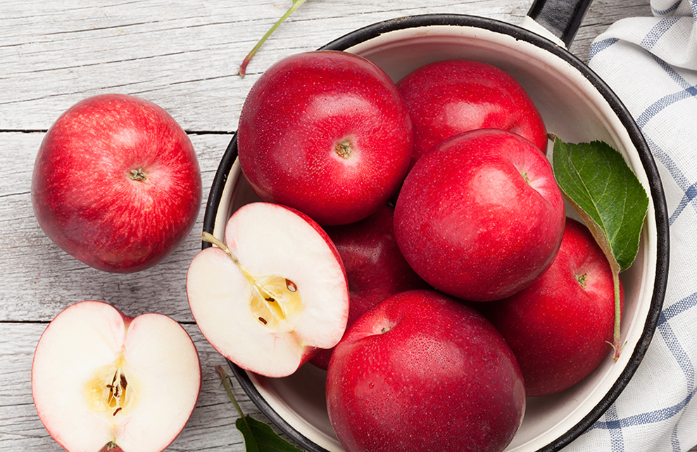 فوائد التفاح الأحمر