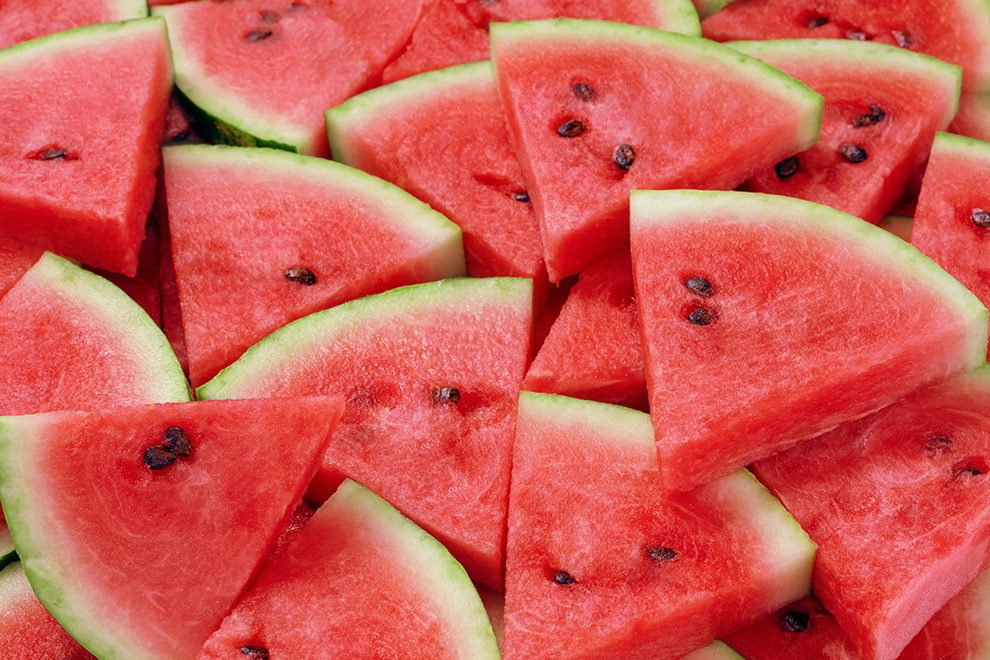 فوائد البطيخ الصحية للنساء