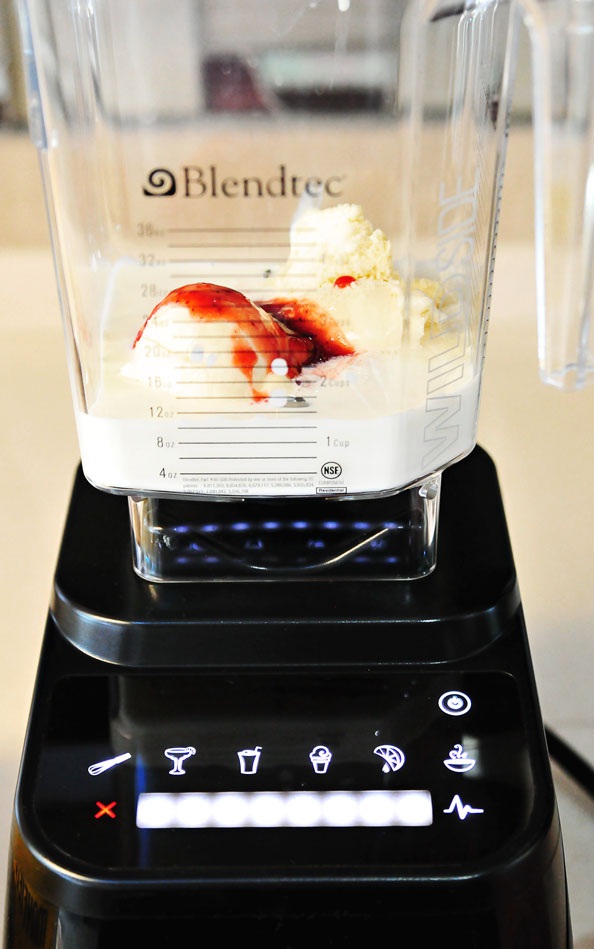 ميلك شيك الفراولة بالصور