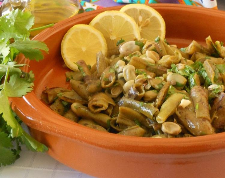 فول أخضر بالزيت