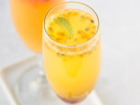 طريقة عمل عصير فاكهة الآلام والبرتقال