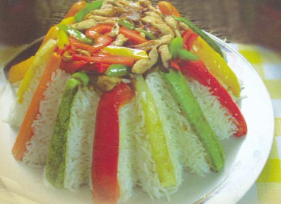 طريقة عمل قلعة الأرز الملونة بالدجاج