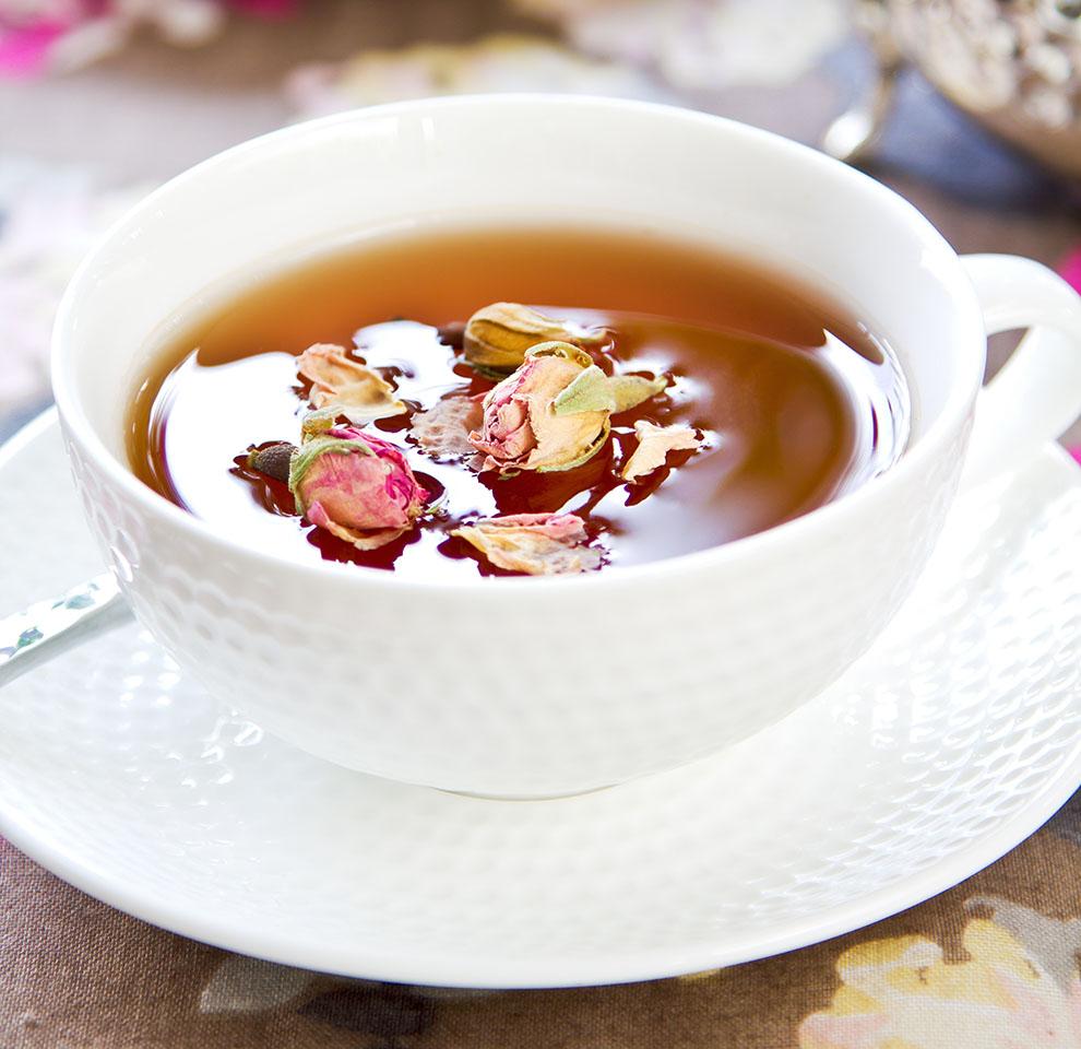 طريقة تحضير شاي الورد الطبيعي