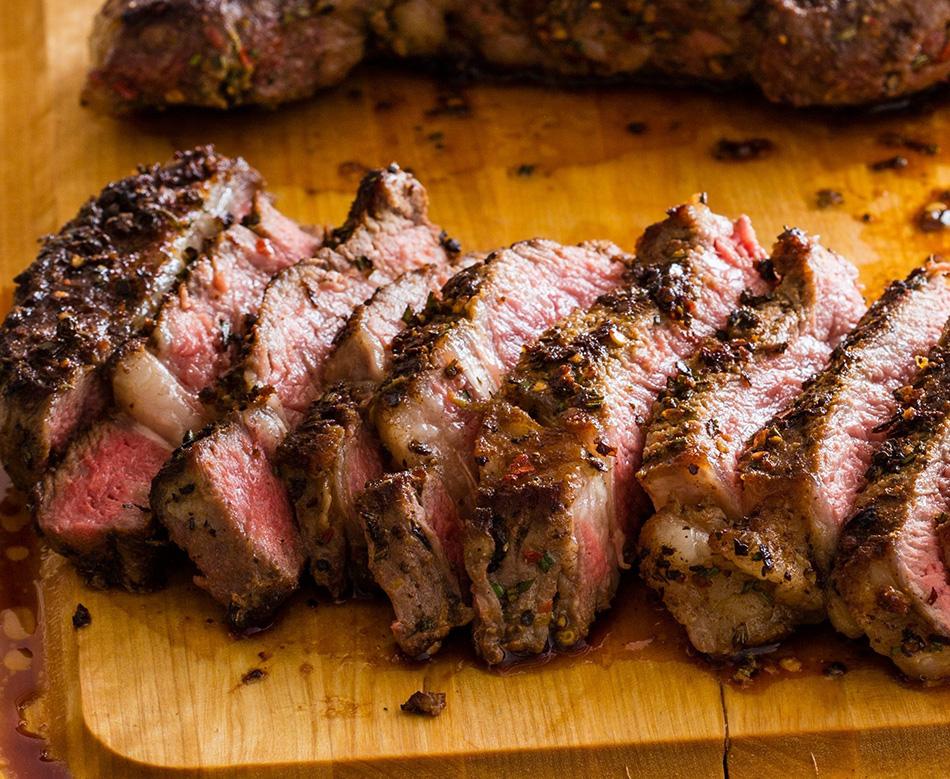 شرائح الستيك المشوية المتبلة