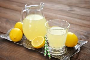 عصير الليمون المركز
