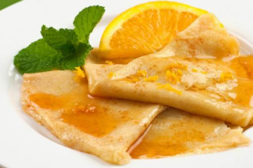 كريب مع صلصة البرتقال