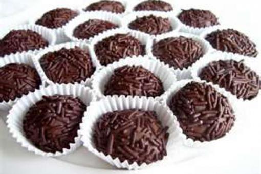 طريقة عمل كرات بسكويت بالشوكولاته