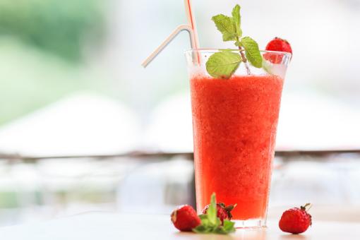 عصير الفراولة المثلج