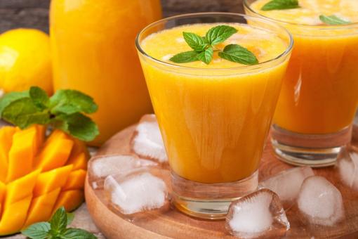 عصير المانجو والليمون