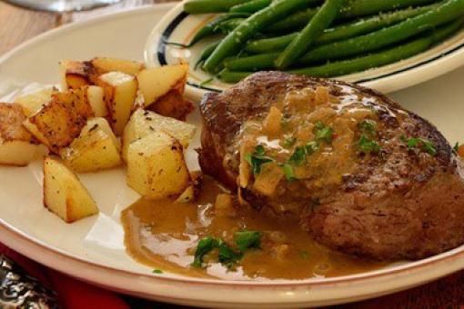 شرائح اللحم مع صلصة المسترد