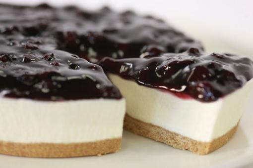 تشيز كيك بالتوت