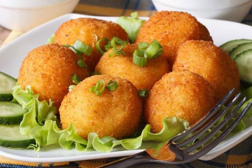 كرات البطاطا بالبشاميل