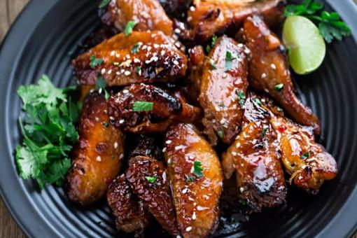 أجنحة الدجاج بالعسل على الطريقة الصينية