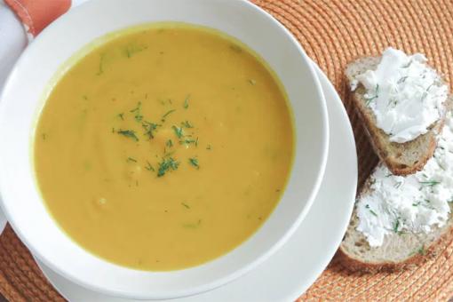 شوربة فلفل أصفر الحلو