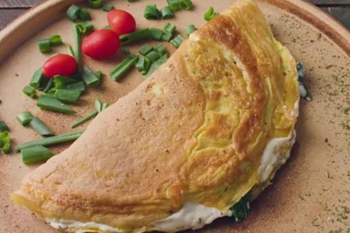 العجة باللبنة