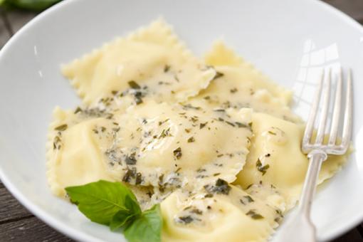 الرافيولي بالكريمة