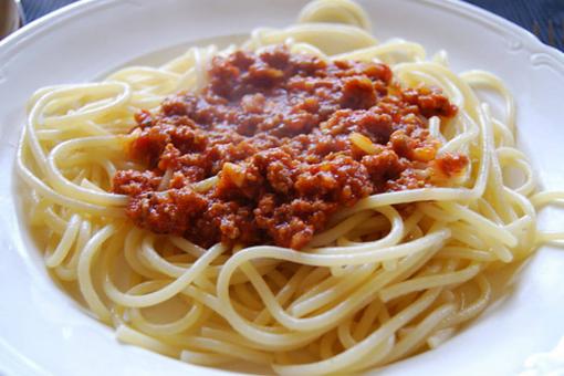 معكرونة بولونيز