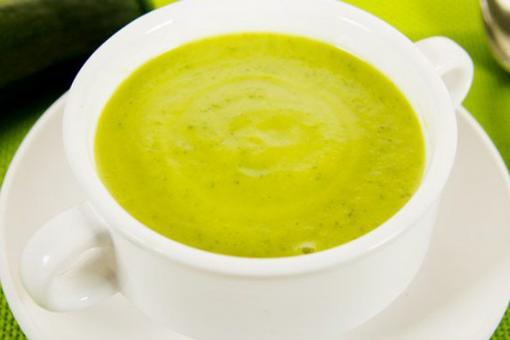 شوربة البازلاء بالكريمة