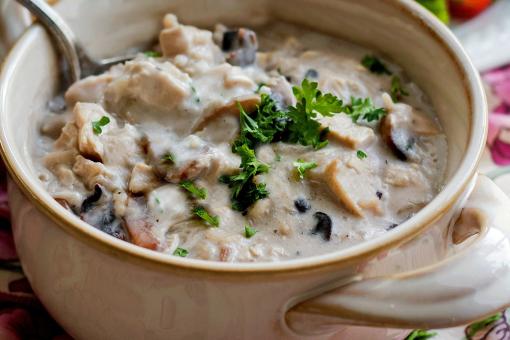 شوربة الفطر بالدجاج