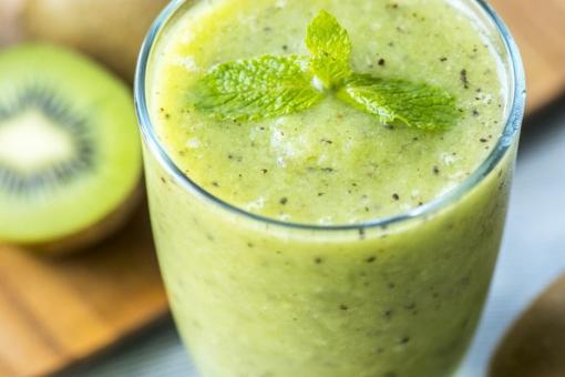 عصير الكيوي بالحليب