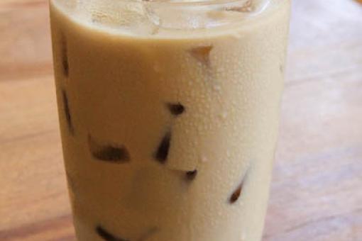 طريقة عمل قهوة مثلجة بالفانيليا