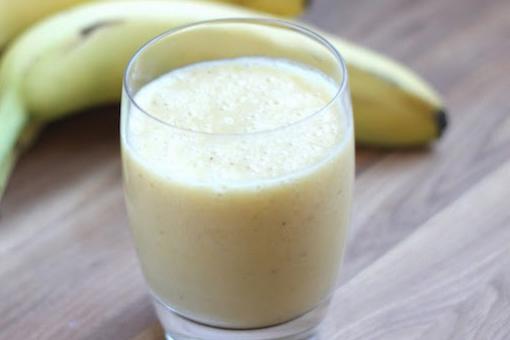 طريقة عمل عصير الموز وصفة عائلية
