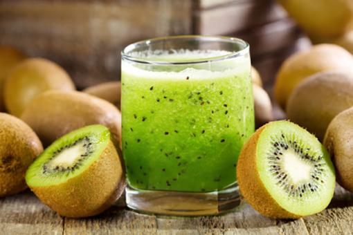 طريقة عمل عصير الكيوي