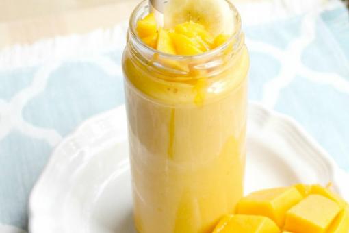 طريقة تحضير عصير مانجو والموز
