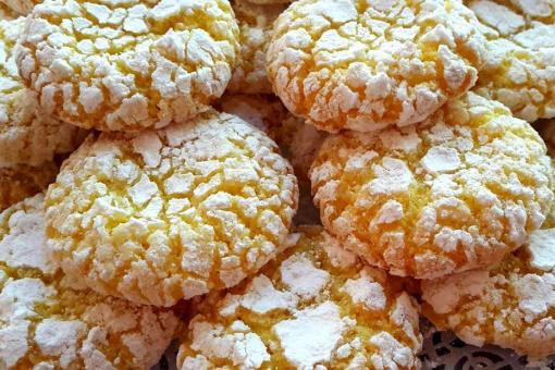 غريبة السميدة والكوك