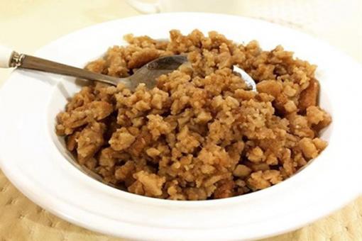 القرص المفروك بالتمر على الطريقة الإماراتية