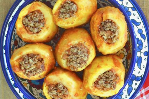 البطاطا المحشوة باللحم المفروم