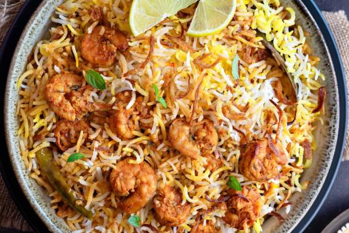 طريقة عمل صينية الرز بالروبيان المجفف