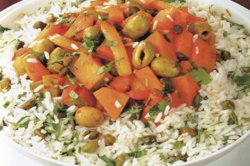 سلطة الأرز بالخضار