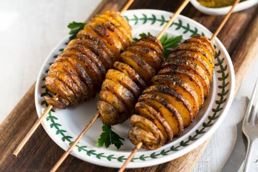 طريقة عمل بطاطاس التورنادو في الفرن