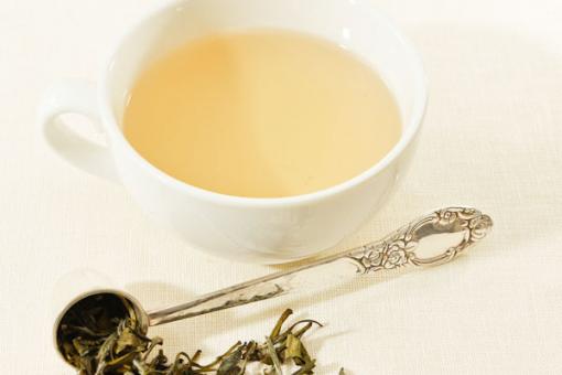 طريقة عمل الشاي الأبيض