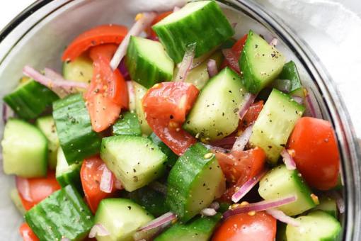 طريقة عمل سلطة الخيار