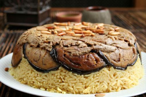 طريقة عمل مقلوبة الباذنجان باللحم