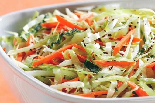 سلطة الملفوف بالصلصة