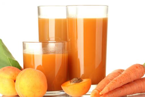 طريقة عمل عصير الجزر بالمشمش