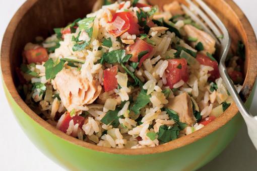 سلطة الأرز بالتونة