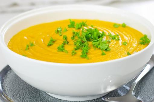 طريقة عمل شوربة الجزر والكرفس