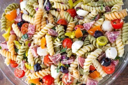 سلطة النودلز