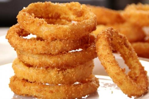 حلقات البصل المقلي