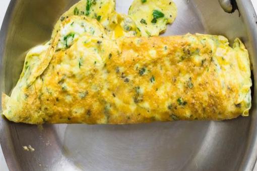 الأومليت بالأعشاب لفطور الصباح