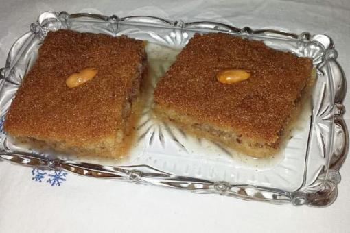 قلب اللوز باللبن