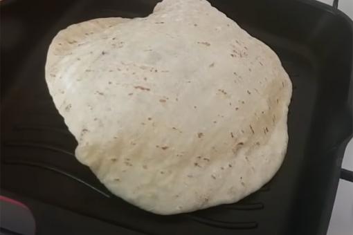 طريقة عمل خبز الشاورما من وصفات ام وليد