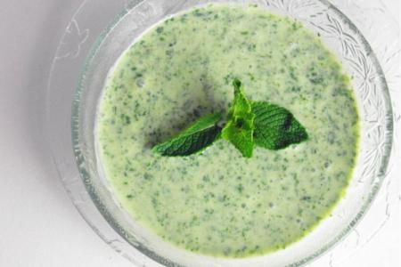 سلطة الزبادي بالنعناع